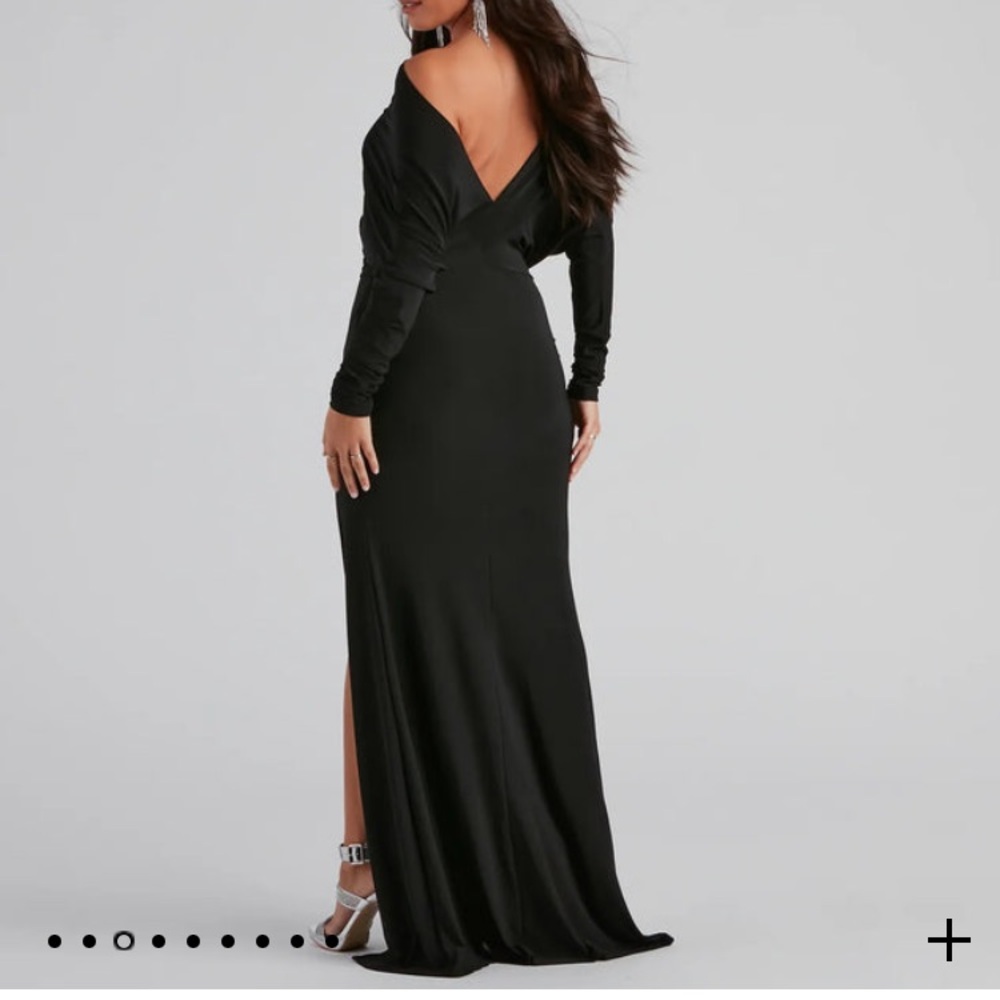 Londyn Formal Convertible Gown - Picture 4 of 8